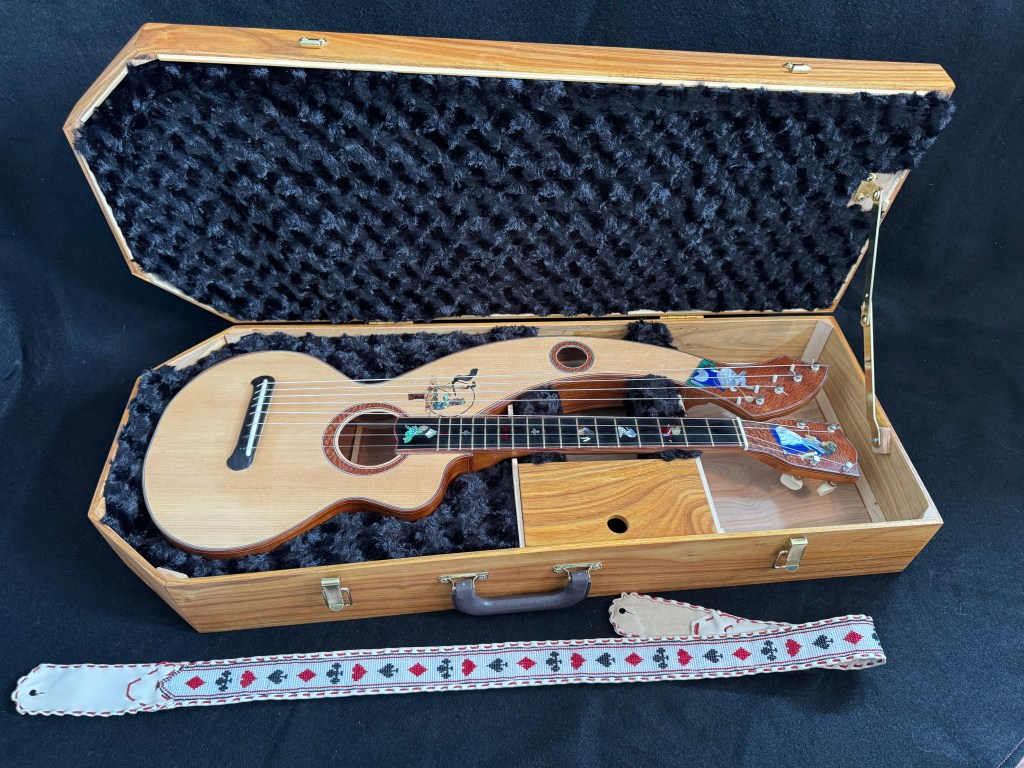 #13 Alice Baritone Harp&nbsp;Ukulele